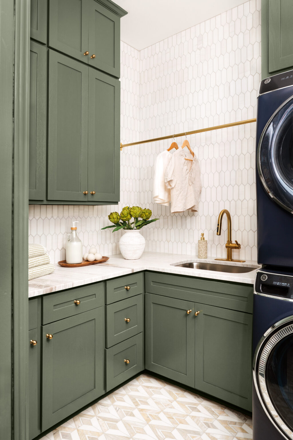 SHAW DESIGN GROUP (7)